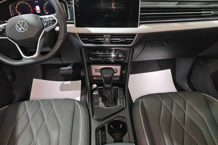 Used Volkswagen Tiguan L 2023 330TSI Automatic Two-Wheel Drive Smart Edition
