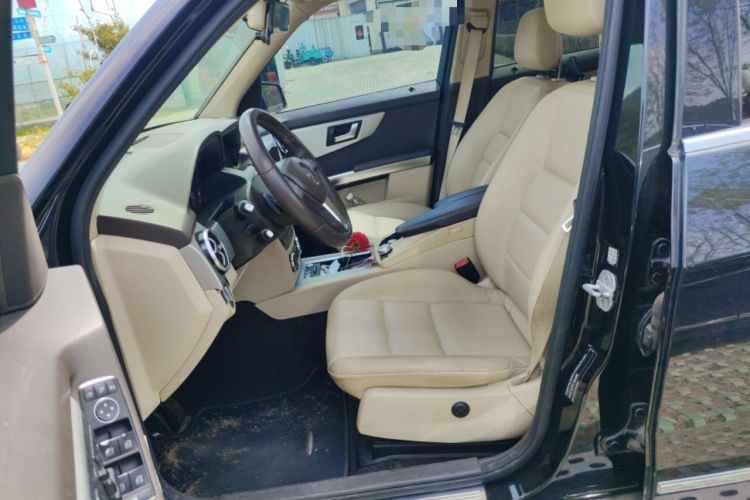 Used Mercedes-Benz GLK-Class 2013 GLK 300 4MATIC Dynamic Sunroof Model
