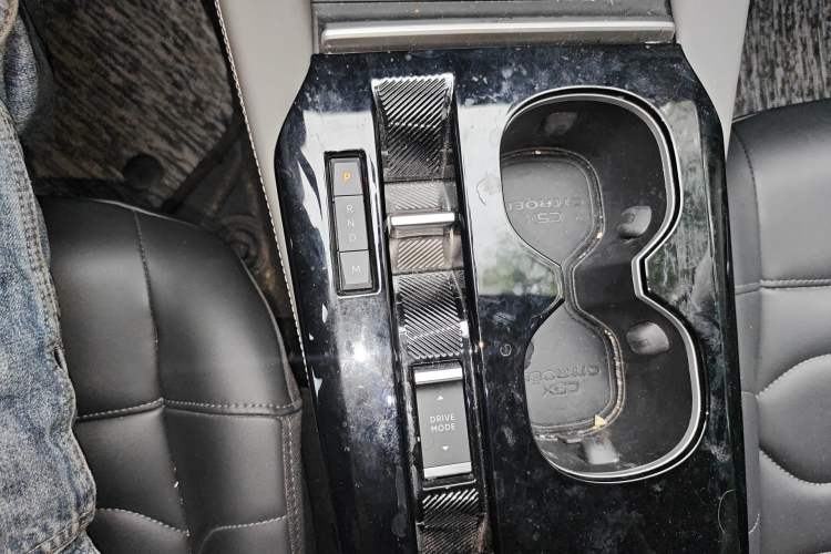 Used Citroen C5 X 2023 1.6T Extraordinary Power Gear Lever