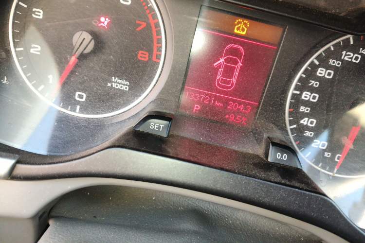 Used Audi A4L 2011 2.0 TFSI Comfort Model