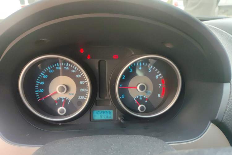 Used Buick Excelle 2011 1.6 LX-MT Instrument Cluster