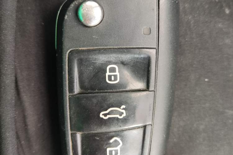 Used Volkswagen Golf Sportsvan 2016 230TSI Automatic Trend Edition Vehicle Key