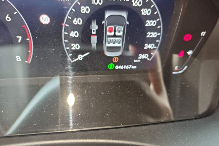 Used Honda Civic 2023 240TURBO CVT Dynamic Edition Odometer Close Up