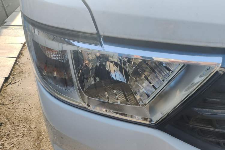 Used Wuling Hongguang V 2022 1.5L Jingqu Edition Electric-Assist LAR
