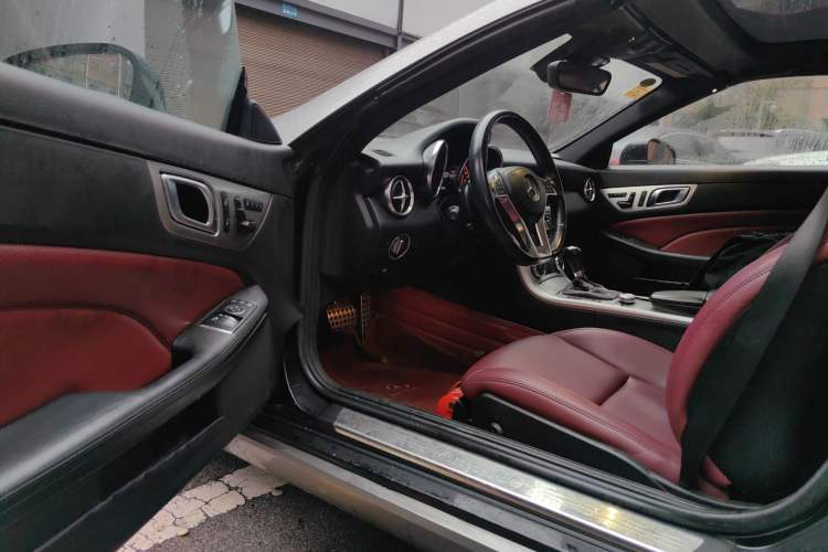 Used Mercedes-Benz SLK-Class 2011 SLK 200 Fashion Model Driver Seat