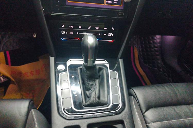 Used Volkswagen Magotan 2020 330TSI DSG Leading Model Gear Lever