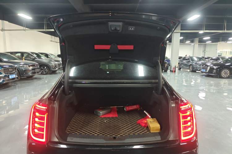 Used Hongqi H9 2022 2.0T Smart Connect Flagship Edition