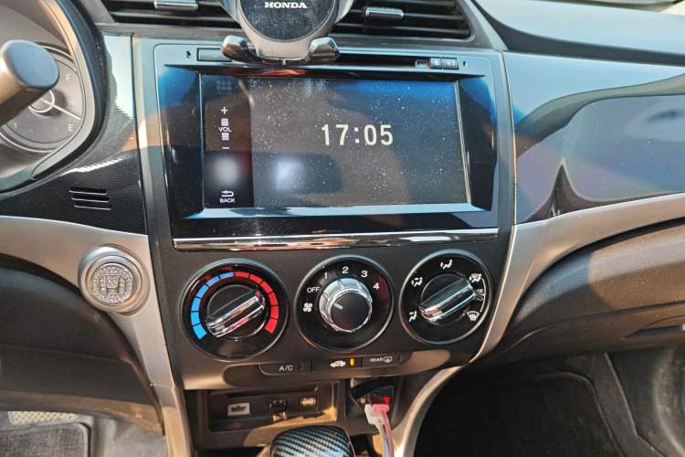 Used Honda Crider 2013 1.8L automatic luxury edition