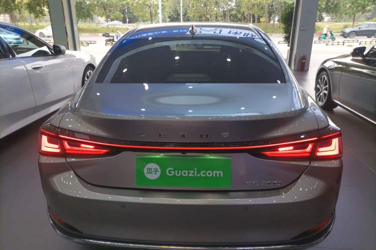 Used Lexus ES 2025 200 Premium Edition
