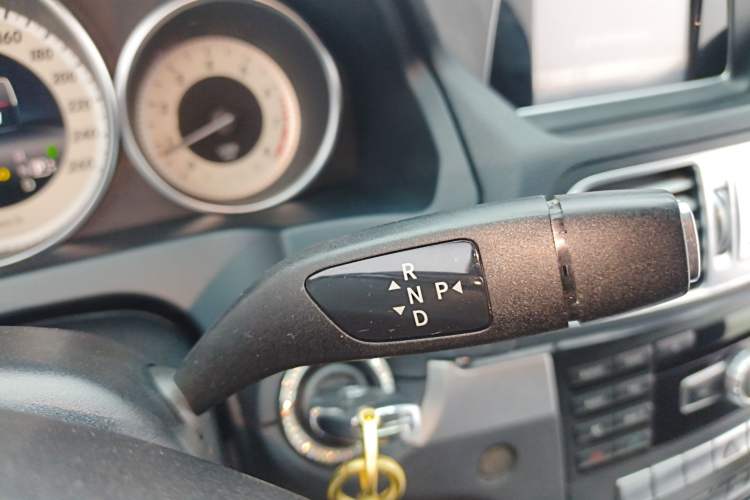 Used Mercedes-Benz E-Class 2014 E 200 Coupe Gear Lever