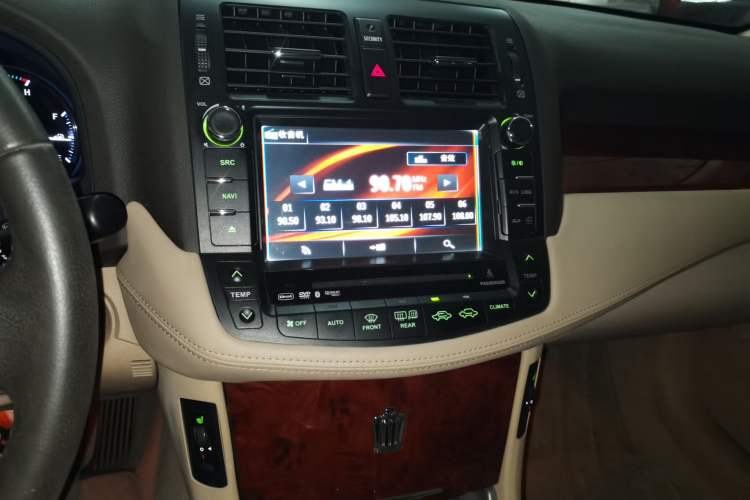 Used Toyota Crown 2012 2.5L Royal Leather Edition
