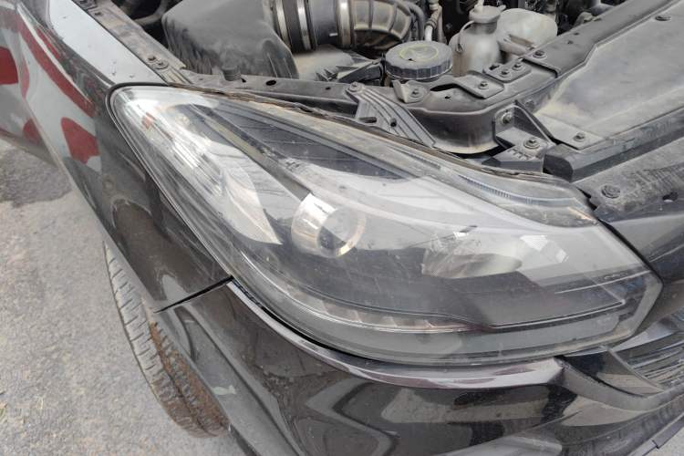 Used JMC Baodian 2022 2.5T Diesel Two-Wheel-Drive Comfort Edition Standard Wheelbase JX4D25A6L
