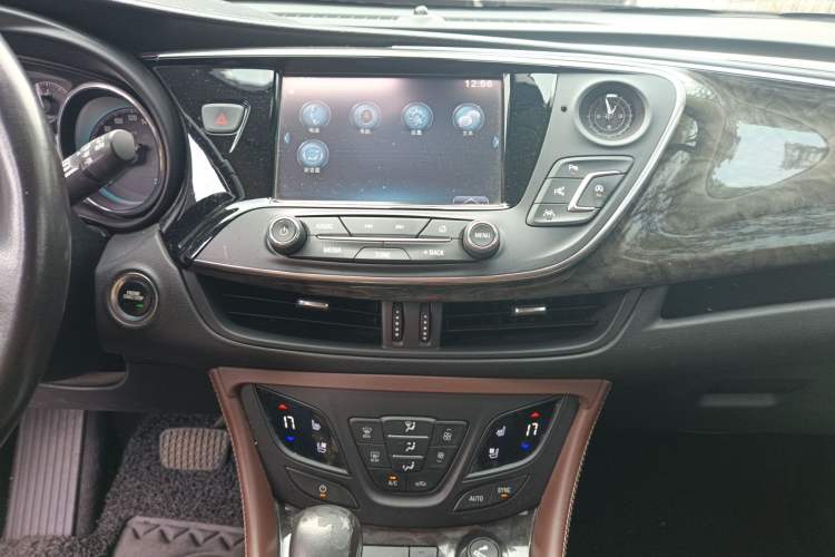 Used Buick Envision 2016 28T Four-Wheel Drive Luxury Model Audio And AC Panel