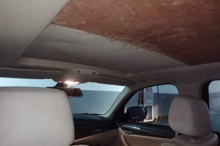 Used BMW X1 2012 xDrive20i Headliner