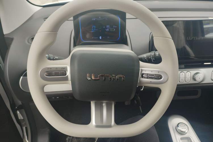 Used CHANGAN NEVO Lumin 2026 Model Treasure Edition 205km Passionate Beige Ningde Steering Wheel