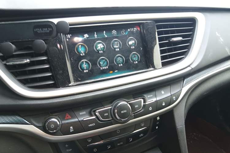 Used Buick GT 2019 18T Automatic Connected Elite Model China V Standard Audio And AC Panel