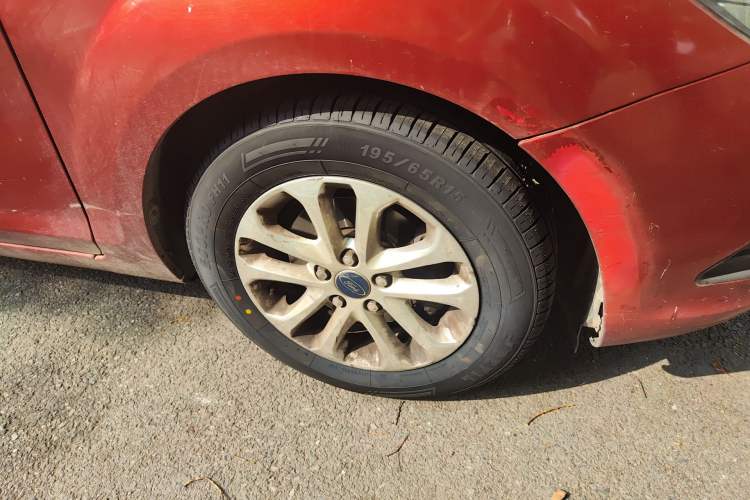 Used Ford Focus 2013 Hatchback Classic 1.8L Manual Base Model