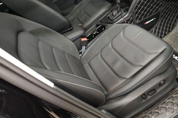 Used Volkswagen Tiguan L 2019 Updated Version 330TSI Automatic Two-Wheel Drive Panoramic Comfort Edition China VI Standard