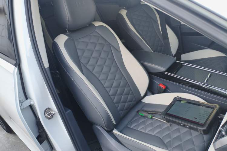 Used Volkswagen ID.6 CROZZ 2022 Long-Range PRO Edition
