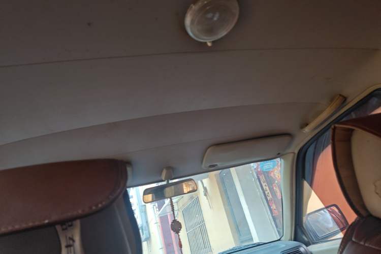 Used Dongfeng Ruichi 2010 2.4L Gasoline Two-Wheel Drive Standard Version ZG24
