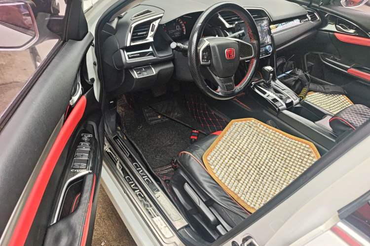 Used Honda Civic 2016 180TURBO CVT Comfort Version
