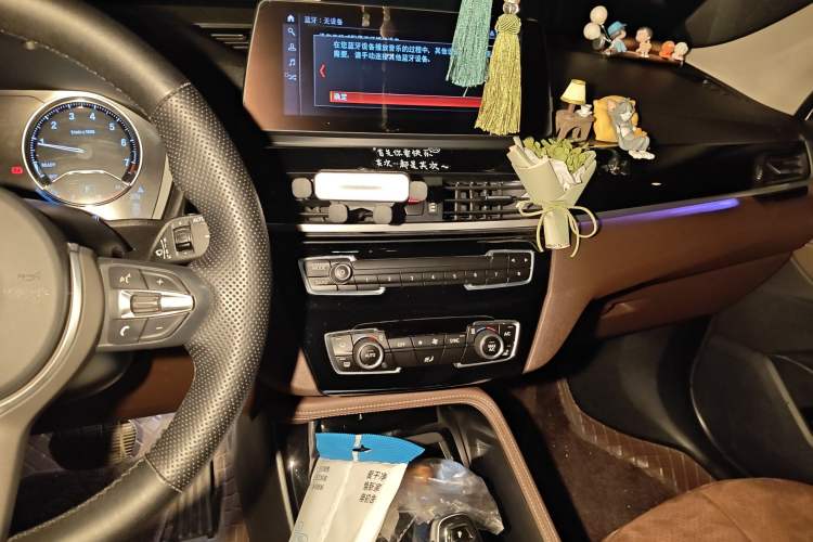 Used BMW X1 2021 sDrive20Li Premium Edition Audio And AC Panel