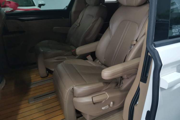 Used Buick GL8 2020 ES Land Cruiser 653T Luxury Edition