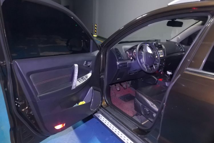 Used Geely Auto GX7 2015 Classic Edition 1.8L Manual New Urban Upgrade Version China IV Standard