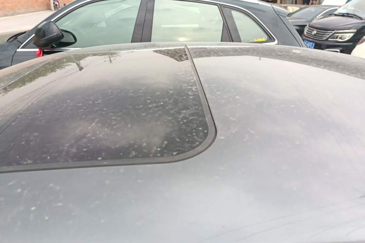 Used Volkswagen Sagitar 2012 1.4TSI Automatic Luxury Edition Roof