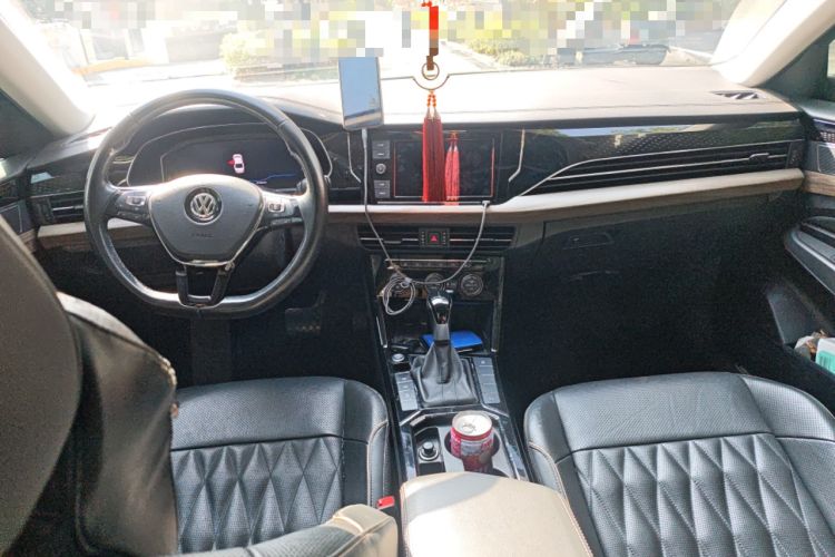 Used Volkswagen Passat 2019 330TSI Luxury Edition China VI Standard
