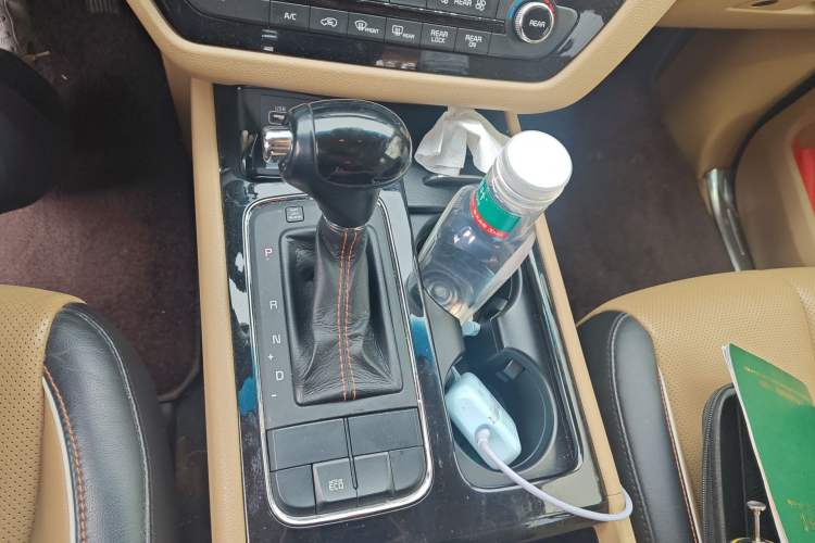 Used Kia Carnival 2015 3.3 GDI Luxury Edition China V Standard Gear Lever