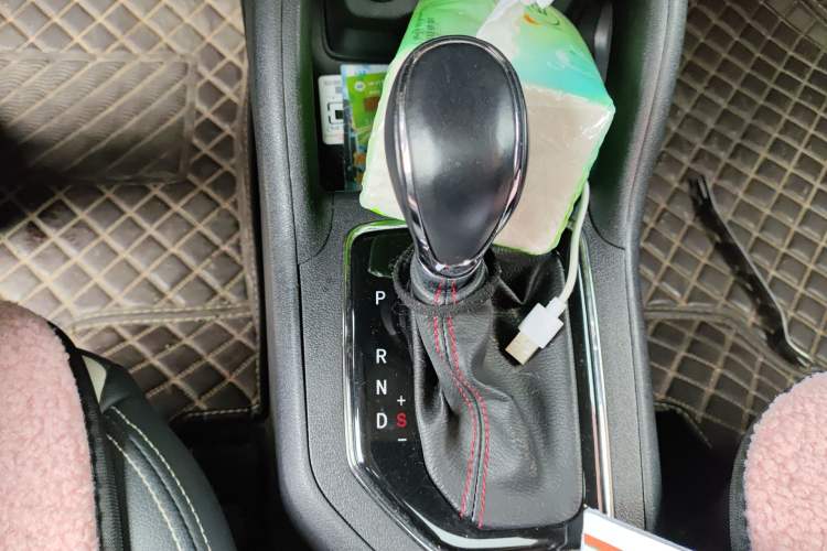 Used CHANGAN CS35 2017 1.6L Automatic Luxury Model Gear Lever