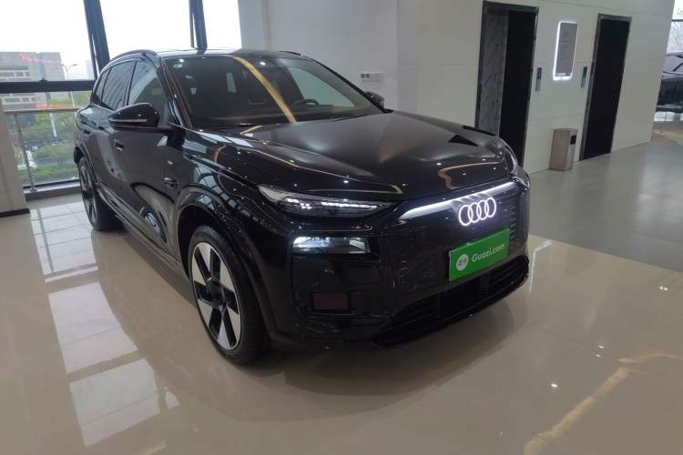 Used Audi Q6L e-tron 2026 First Launch Navigation Edition Front Right 45 Deg