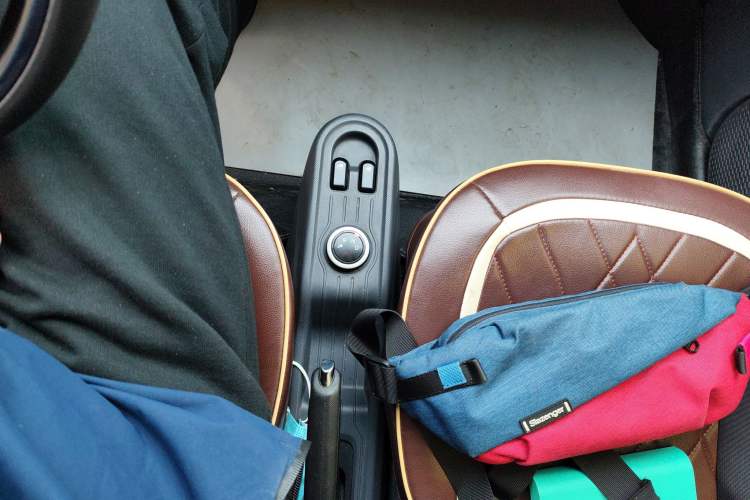 Used Wuling Hongguang MINIEV 2022 Macaron Premium Model – Lithium Iron Phosphate Gear Lever