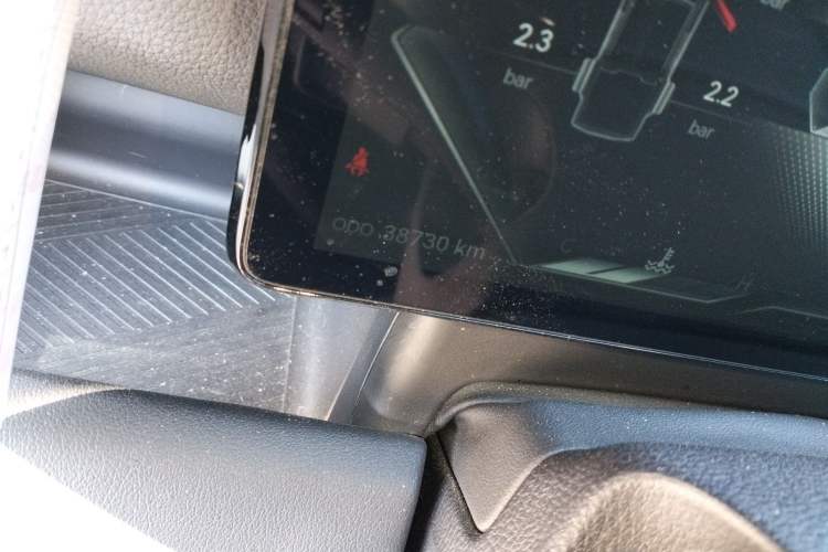 Used JMC DaDao 2024 Gantaner 2.3T Diesel Automatic 4x4 Boundless Edition Odometer Close Up