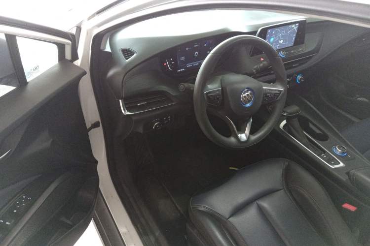 Used Buick Velite 6 2022 Connected & Shared PLUS