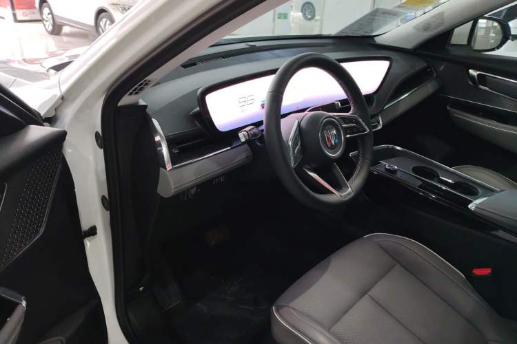 Used Buick E5 2025 Model 620KM Prestige Edition
