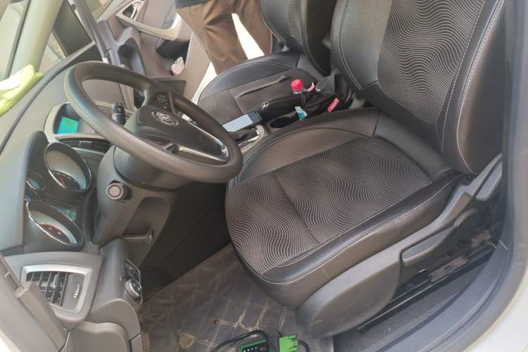 Used Buick GT 2013 XT 1.6L Automatic Fashion Edition
