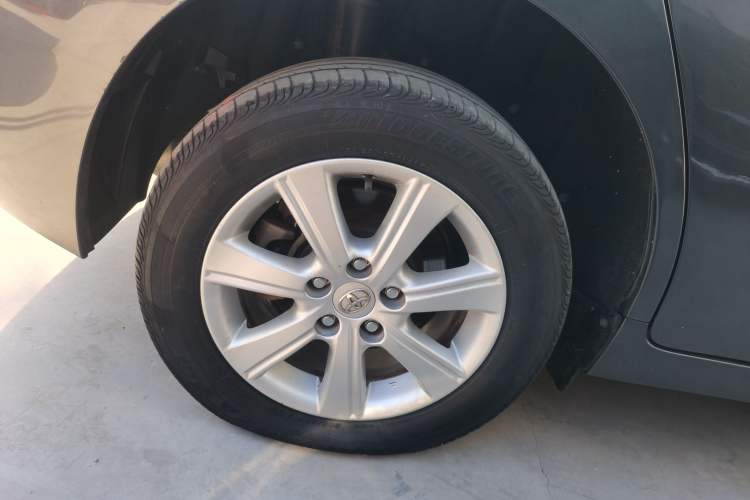 Used Toyota Verso 2014 Starlight 180E CVT Elite Edition