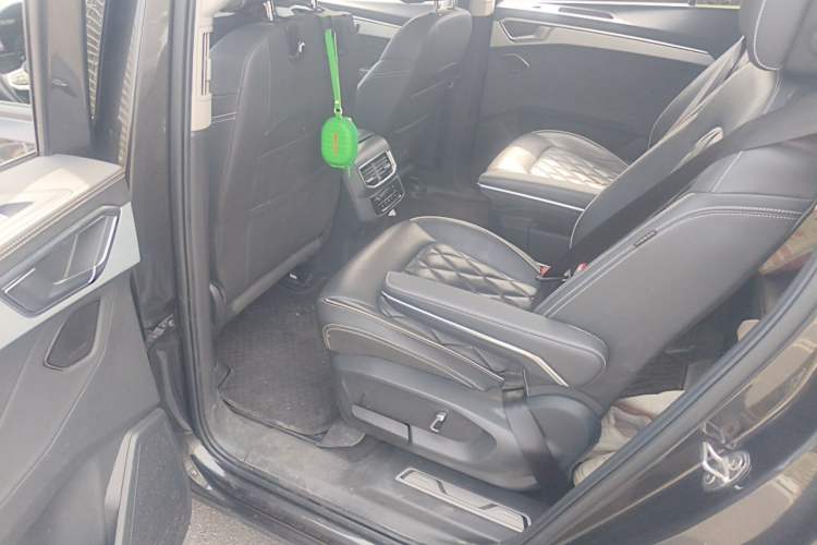 Used Volkswagen Talagon 2023 Facelift 530TSI All-Wheel-Drive Flagship Shengjing Edition Pro 6-Seater
