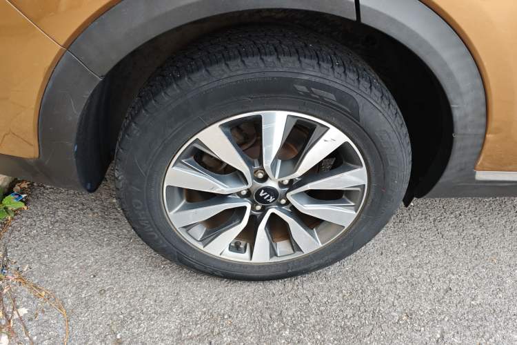 Used Kia KX7 2017 2.0T Automatic Two-Wheel Drive GLS 7-Seater