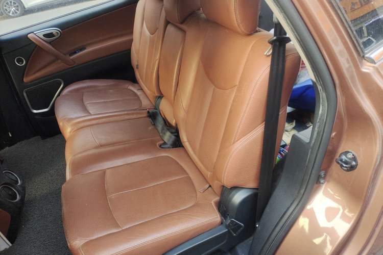 Used Luxgen Great 7 SUV 2012 Limited-Edition Sharp Model 2.2T Two-Wheel Drive Smart Version