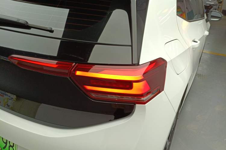 Used Volkswagen ID.3 2024 Outstanding Edition Exterior 3