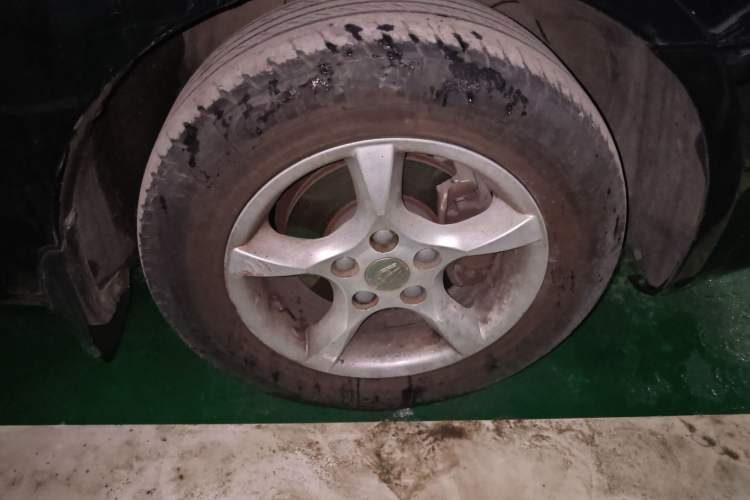 Used Geely Auto Classic Emgrand 2012 Sedan 1.5L Manual Chao Yue Huimin Model
