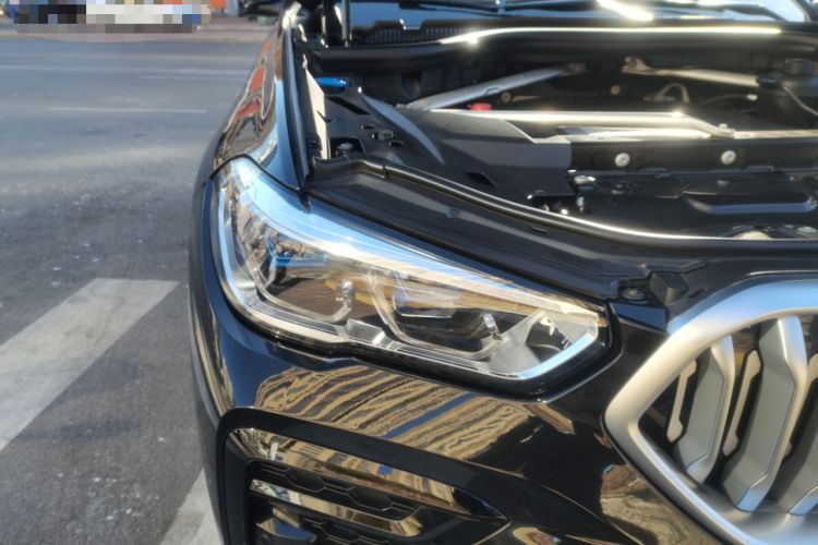 Used BMW X6 2022 xDrive40i Luxury Edition M Sport Package Right Front Headlight