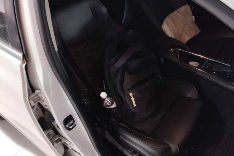 Used Cadillac ATS-L 2014 25T Comfort Model Right Front Seat