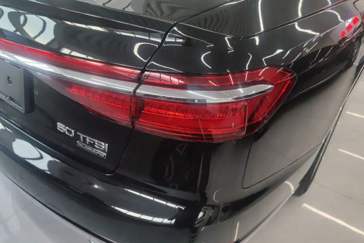 Used Audi A8 2022 A8L 50 TFSI quattro Comfort Edition Collector's Model Right Rear Taillight
