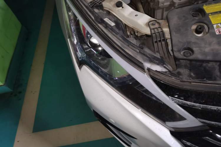 Used BYD Qin New Energy 2018 Qin EV450 Smart Connect Prestige Model Right Front Headlight