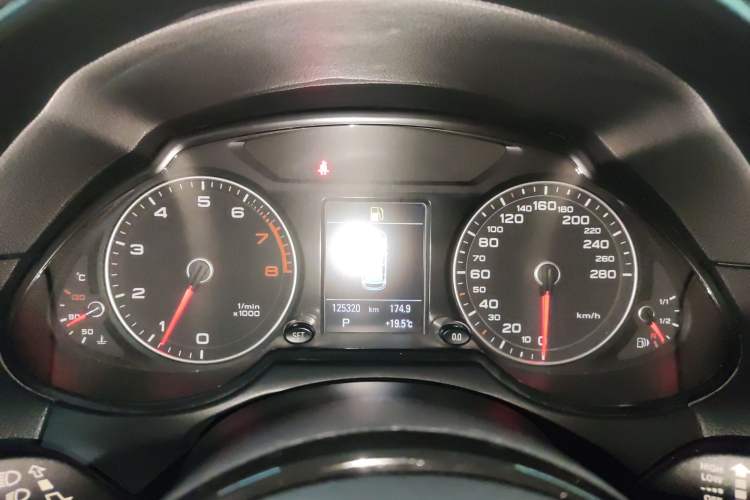 Used Audi Q5 2017 Plus 40 TFSI Technology Model
