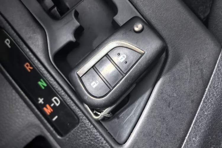 Used Toyota RAV4 2019 2.0L CVT Two-Wheel Drive Pioneer Edition China V Standard
